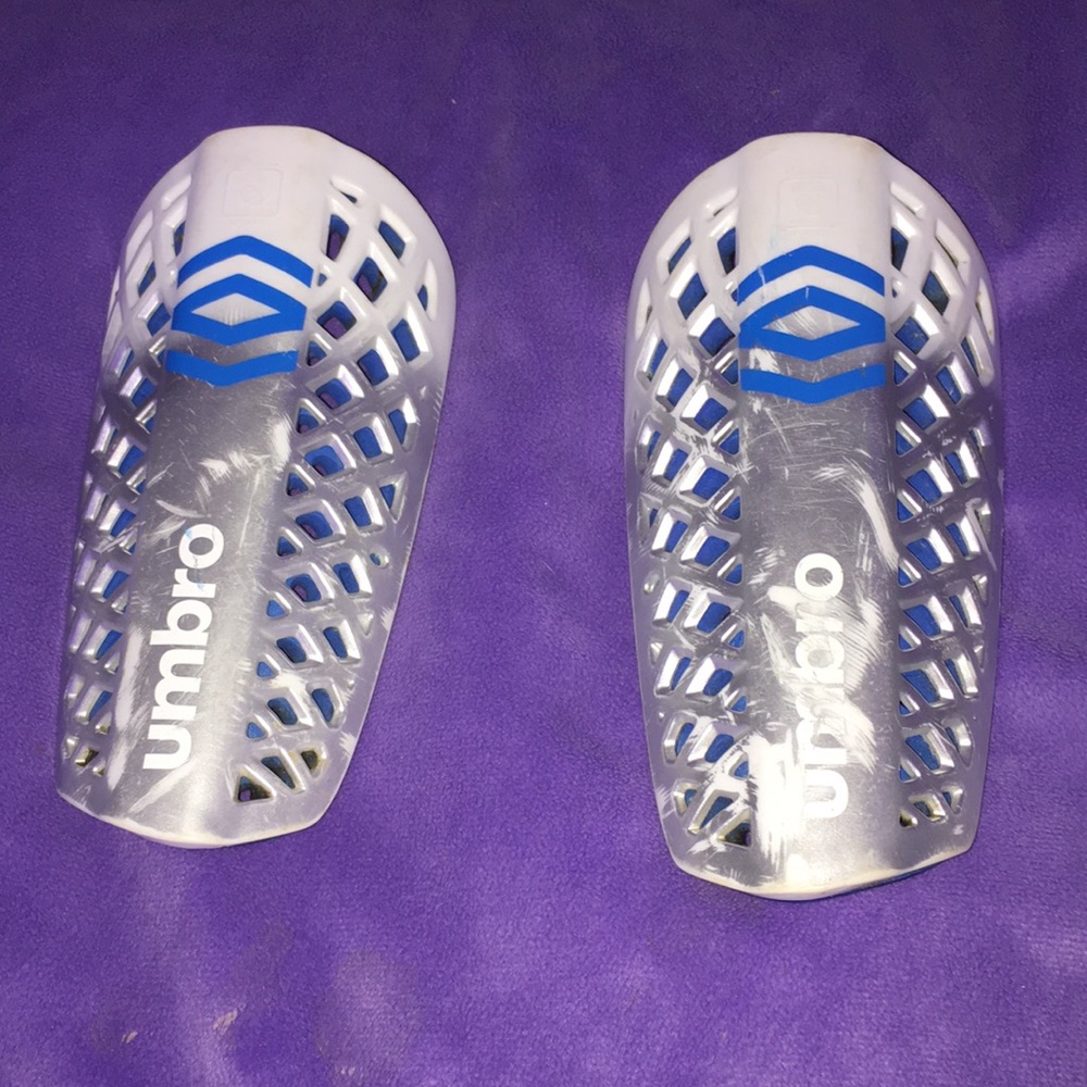 Umbro shon guards
